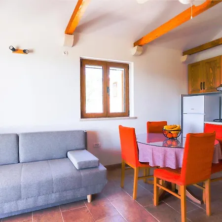 Robinzonska Kuca Kanava Holiday home *