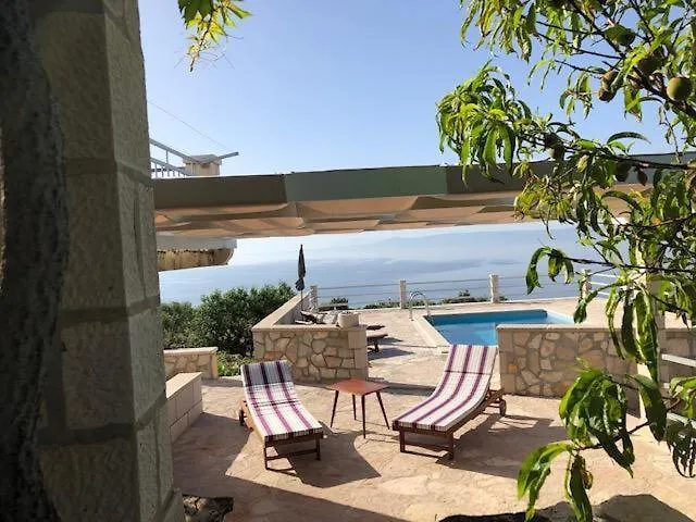 Casa de Férias Robinzonska Kuca Kanava Selca (Brac)